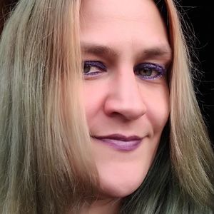 Meet your Posher, Valerie
